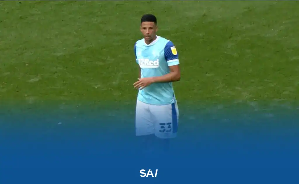 Curtis Davies in the Derby County jersey during a Championship game.